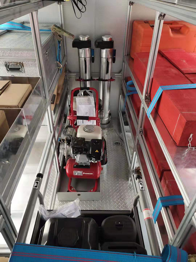 奥民斯特地铁复位救援车